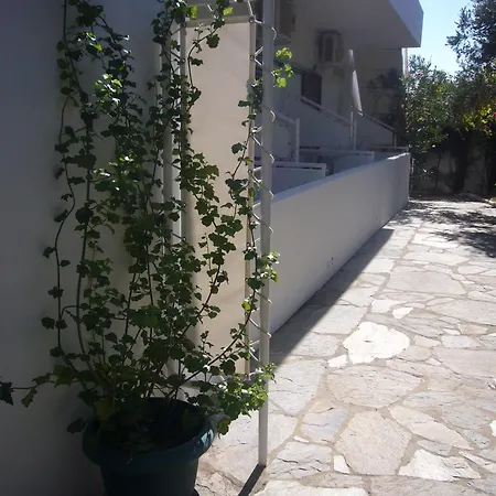 Apartamento Elpida Andros *