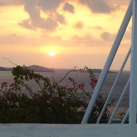 Elpida Andros * Batsi (Andros)