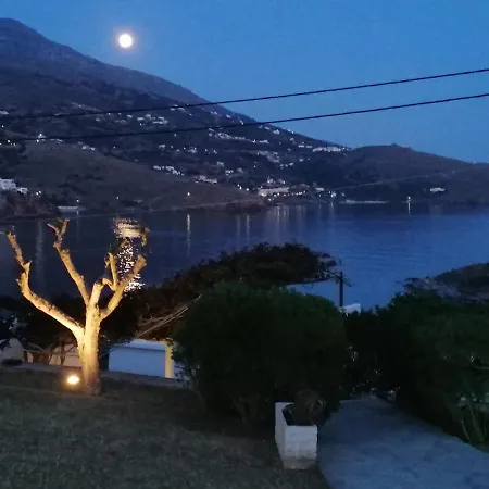 Elpida Andros Apartamento