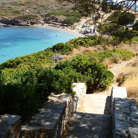Elpida Andros Batsi (Andros)